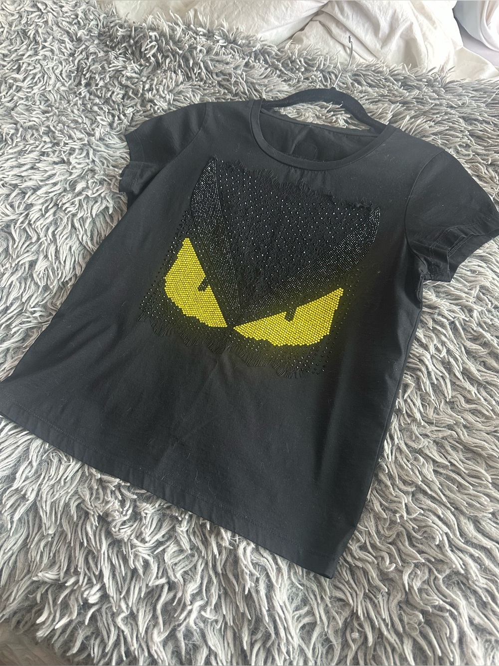Réplica Fendi Shirt -Size Small - with Yellow Crystal Eyes